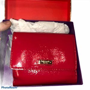 Kate Spade NIB NEW red patent leather tri fold